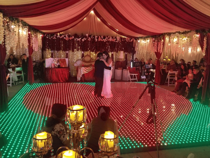 wedding dance on the pixel dance floor (2)
