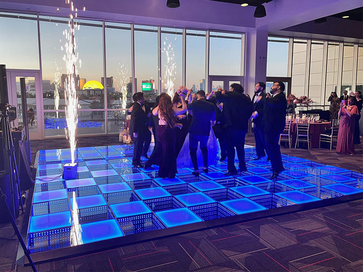 18’ x18’ Dance Floor