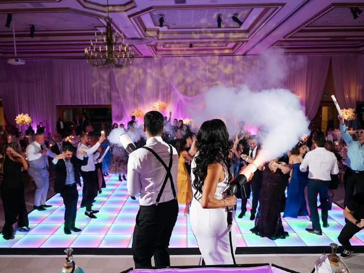 Interactive LED dance floor responding to movement