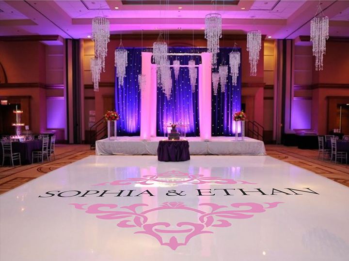 Moisture resistant vinyl dance floor