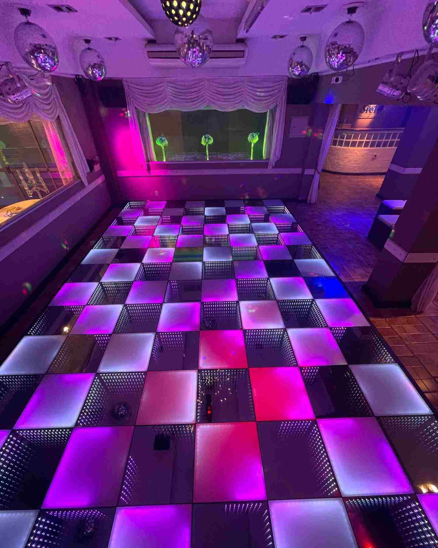 club dance floor lighting Belgium Brussels Matthew Dupont