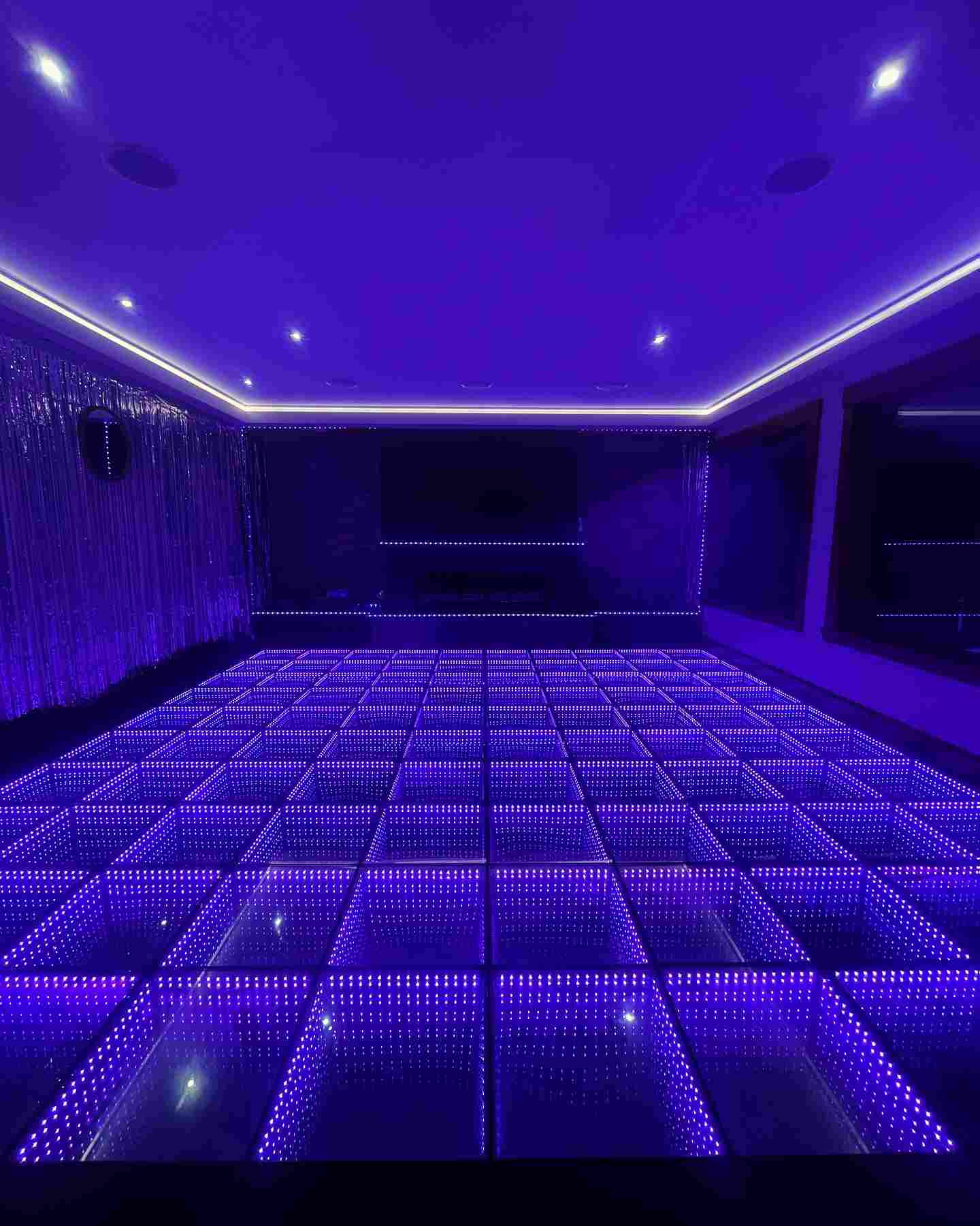 portable ballroom dance floor Belgium Brussels Matthew Dupont