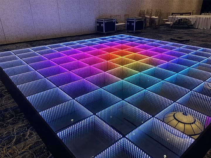 Mesmerizing 3D infinity led dance floor effect